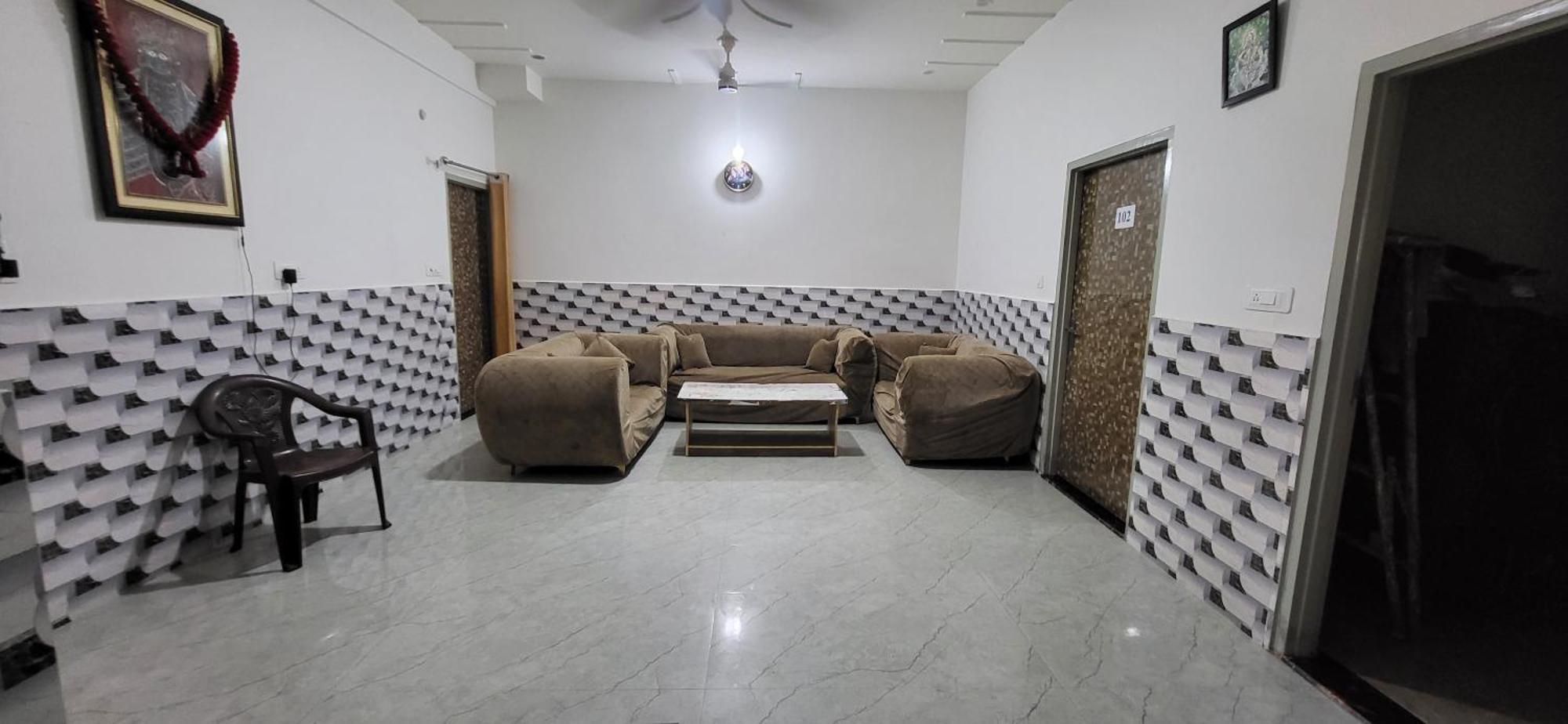 Hotel House Of Krishna à Vrindāvan Extérieur photo