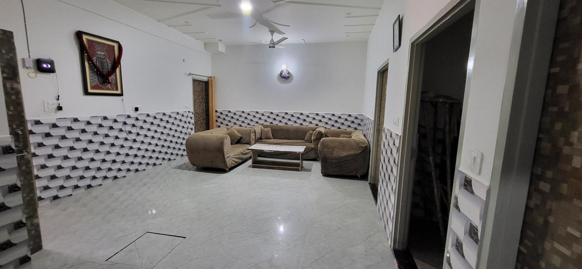 Hotel House Of Krishna à Vrindāvan Extérieur photo